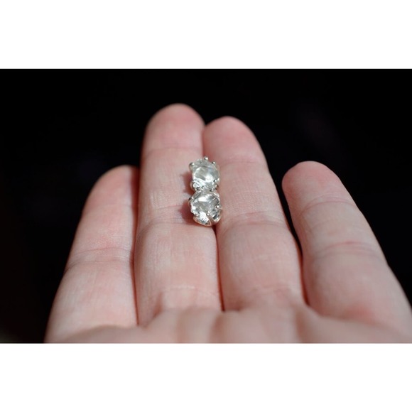 Sterling silver stud earrings, alternative diamond, uncut natural gemstones - Picture 4 of 4